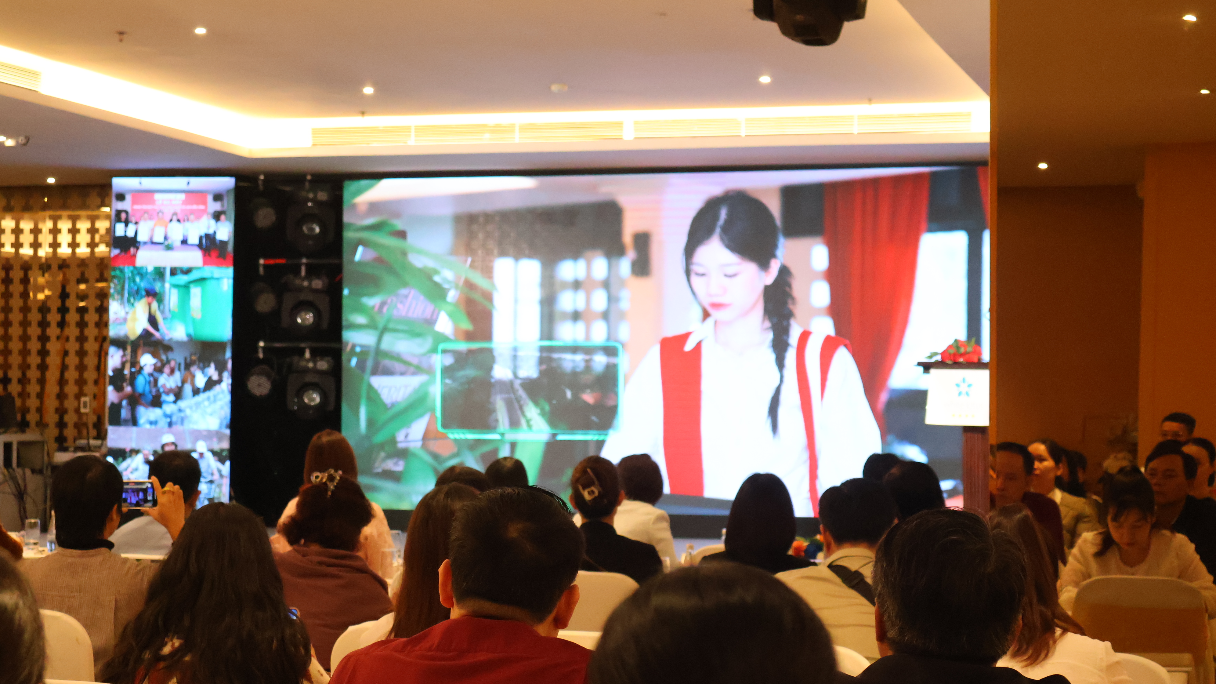 Du lịch giảm nhựa ở Huế